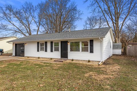 Tiny photo for 1710 Crescent Drive, Champaign, IL 61821 (MLS # 12557397)