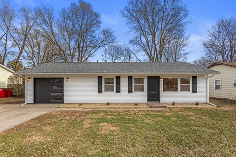 1710 Crescent Drive Champaign IL 61821