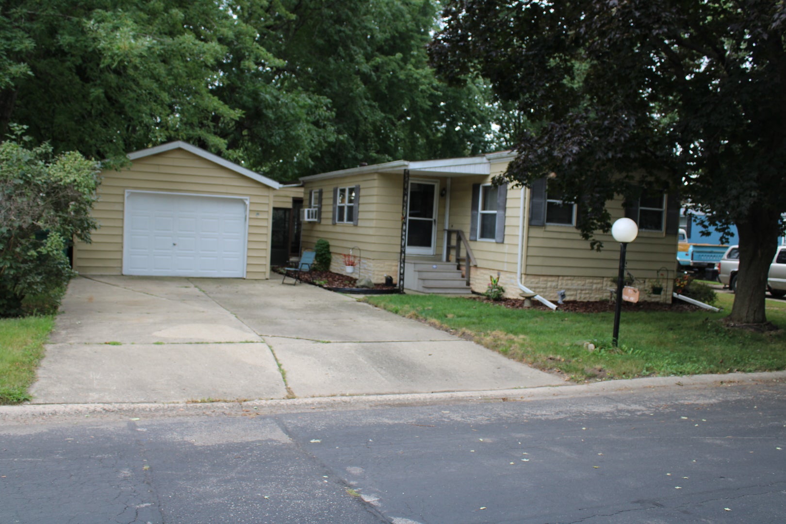 92 Oak Avenue