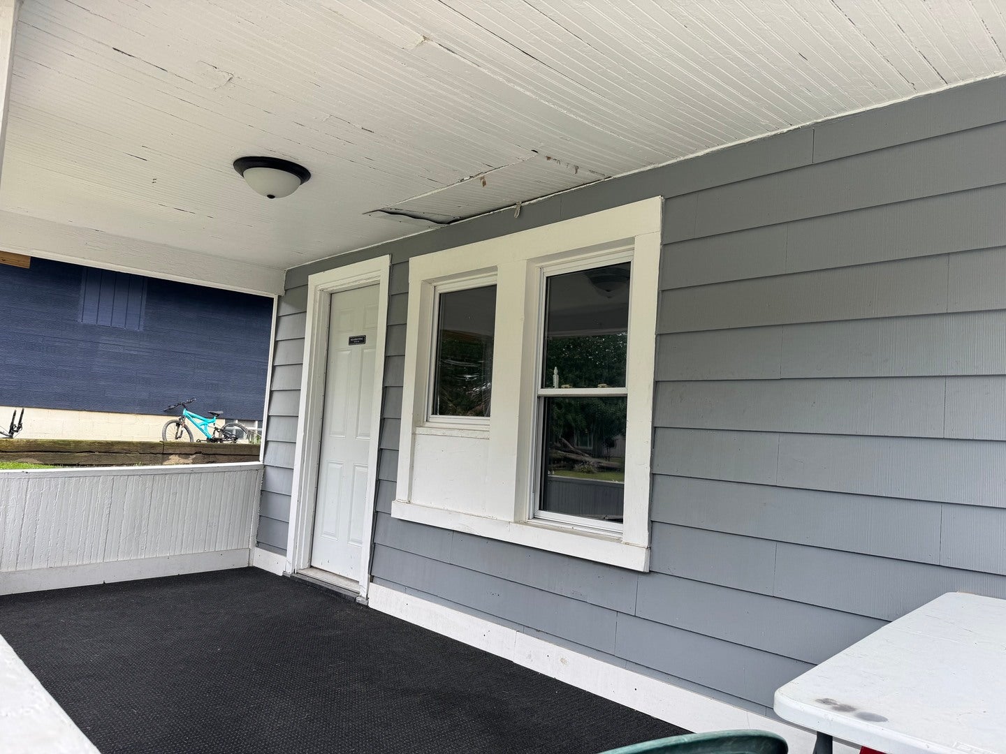 219 SW Circle Drive