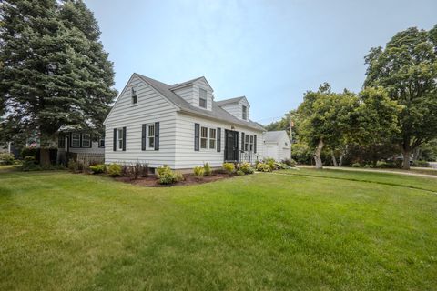 Tiny photo for 802 Union Street, Geneva, IL 60134 (MLS # 12421186)