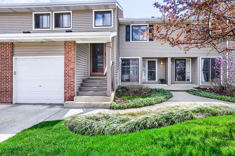 Photo of 1092 Pinetree Circle N #0, Buffalo Grove, IL 60089 (MLS # 12622246)