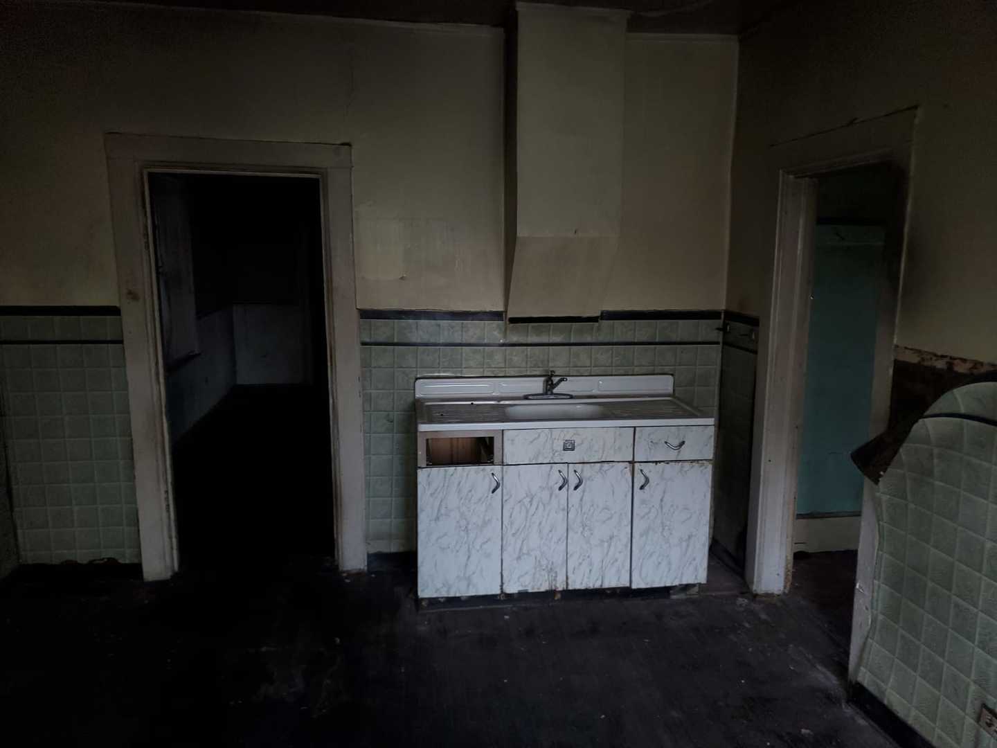 638 W 47th Street