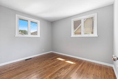 Tiny photo for 5446 Highland Court, Crestwood, IL 60418 (MLS # 12748305)