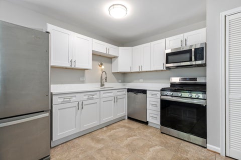 Tiny photo for 5446 Highland Court, Crestwood, IL 60418 (MLS # 12748305)