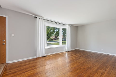 Tiny photo for 5446 Highland Court, Crestwood, IL 60418 (MLS # 12748305)