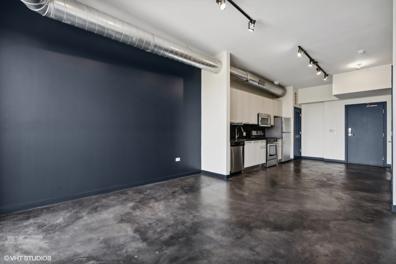 1647 N Milwaukee Avenue 503