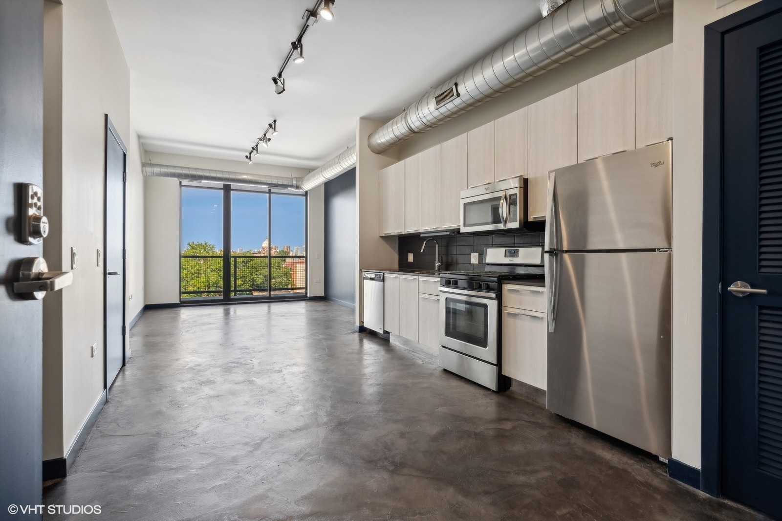 1647 N Milwaukee Avenue 503
