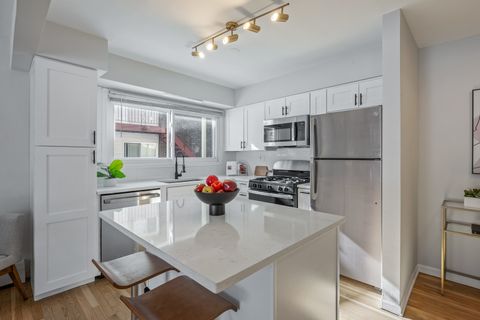 Tiny photo for 8888 Steven Drive #1H, Des Plaines, IL 60016 (MLS # 12554111)