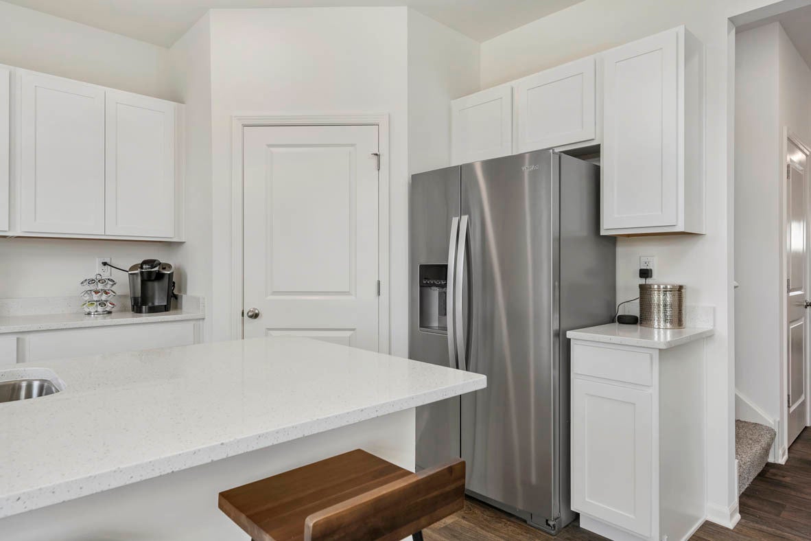 996 Sapphire Lane