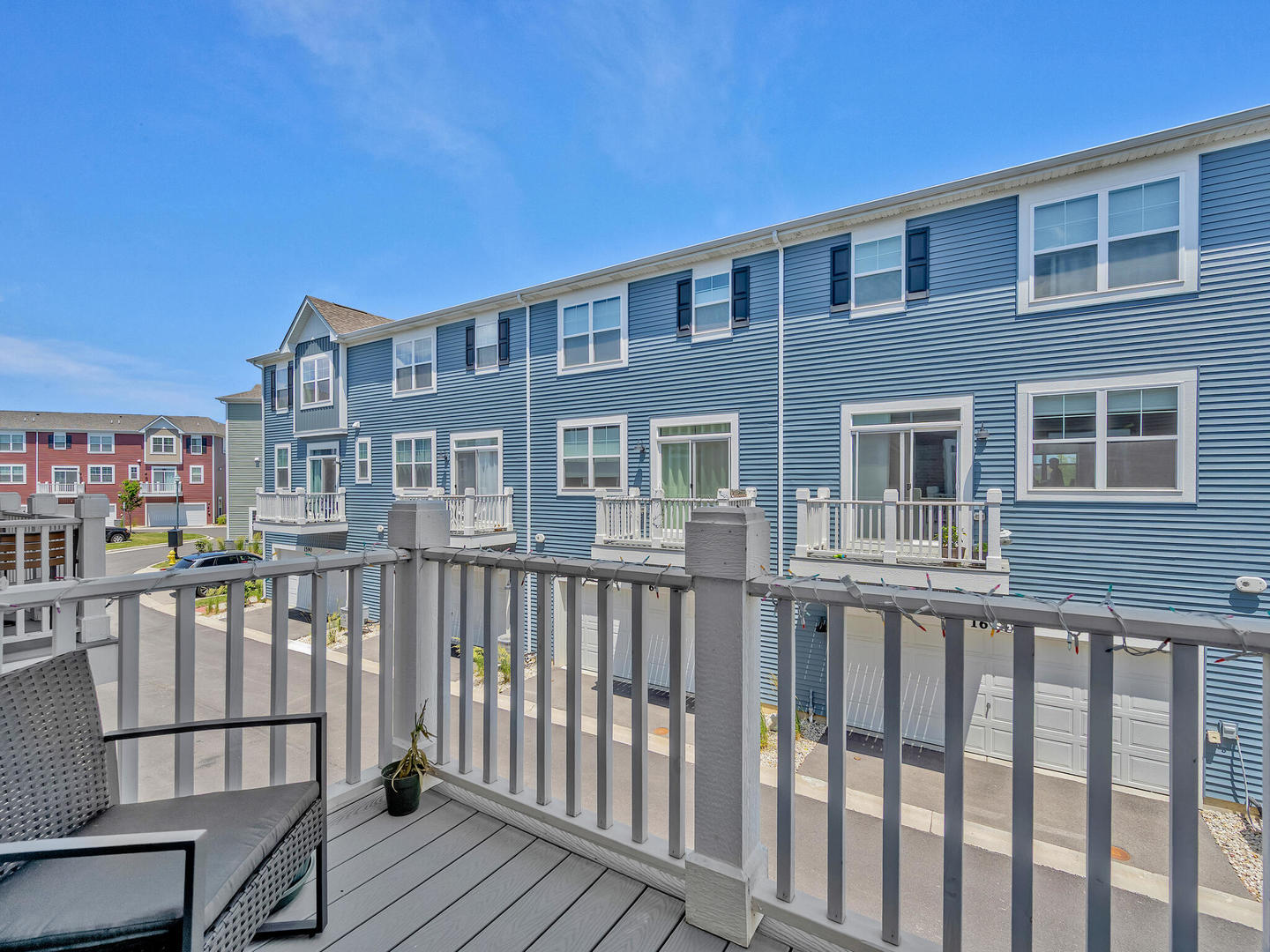 Grayslake, Illinois 60030, United States, 3 Bedrooms Bedrooms, ,3 BathroomsBathrooms,Residential,Active,198306