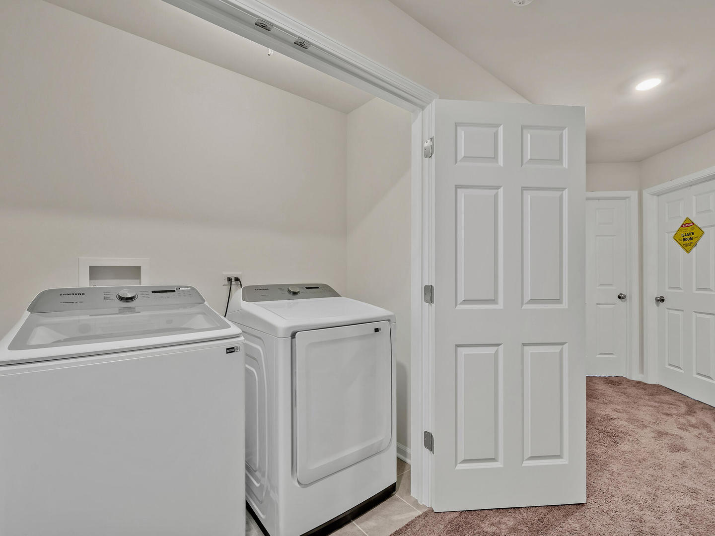 Grayslake, Illinois 60030, United States, 3 Bedrooms Bedrooms, ,3 BathroomsBathrooms,Residential,Active,198306