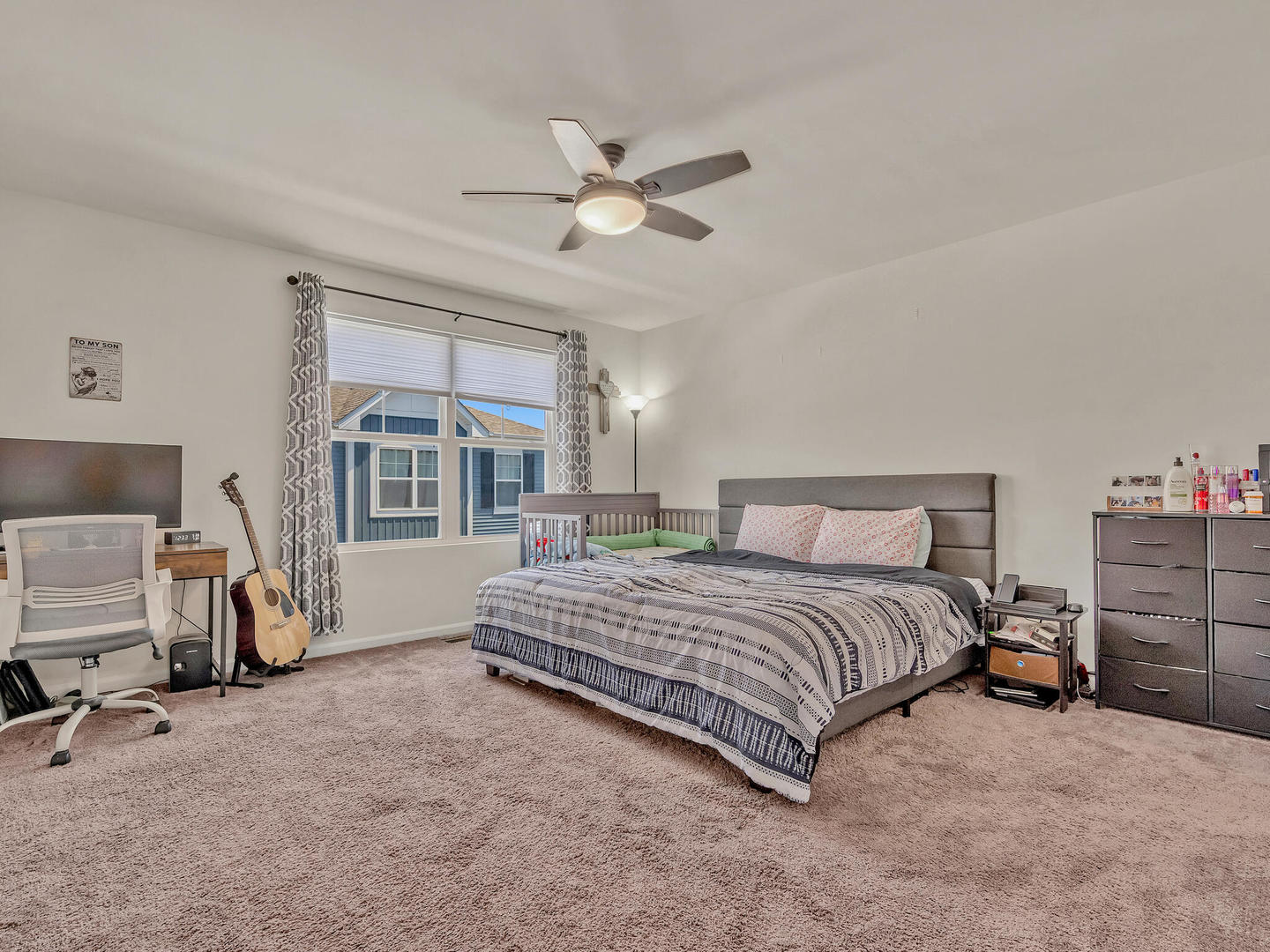 Grayslake, Illinois 60030, United States, 3 Bedrooms Bedrooms, ,3 BathroomsBathrooms,Residential,Active,198306