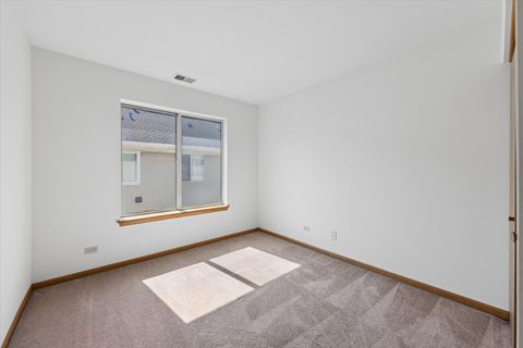 Tiny photo for 3 Dewalt Court, Elmhurst, IL 60126 (MLS # 12595907)