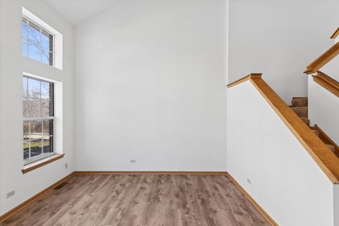 Tiny photo for 3 Dewalt Court, Elmhurst, IL 60126 (MLS # 12595907)