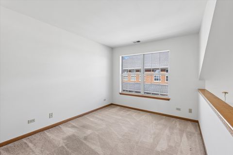 Tiny photo for 3 Dewalt Court, Elmhurst, IL 60126 (MLS # 12595907)