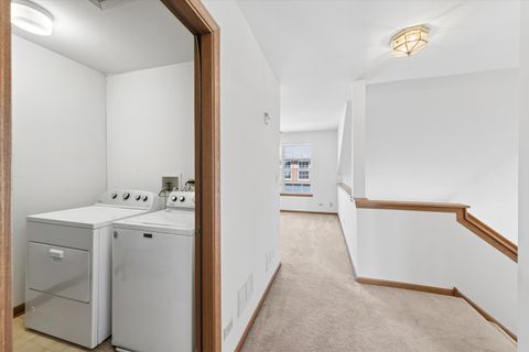 Tiny photo for 3 Dewalt Court, Elmhurst, IL 60126 (MLS # 12595907)