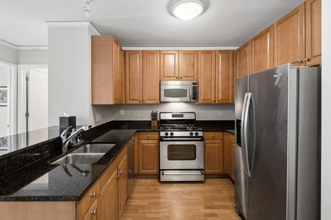Tiny photo for 201 N WESTSHORE Drive #2506, Chicago, IL 60601 (MLS # 12586210)