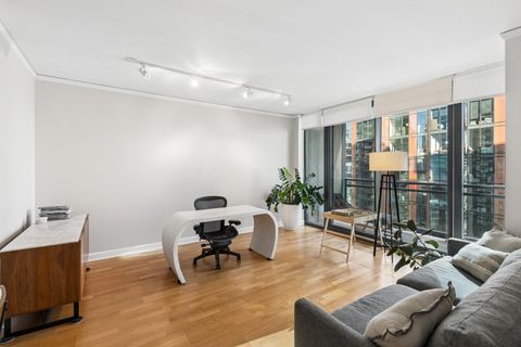 Tiny photo for 201 N WESTSHORE Drive #2506, Chicago, IL 60601 (MLS # 12586210)