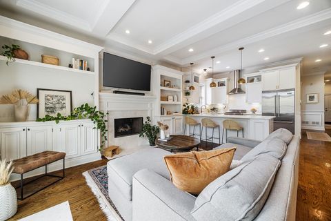 Tiny photo for 3748 N Damen Avenue #3S, Chicago, IL 60618 (MLS # 12680040)