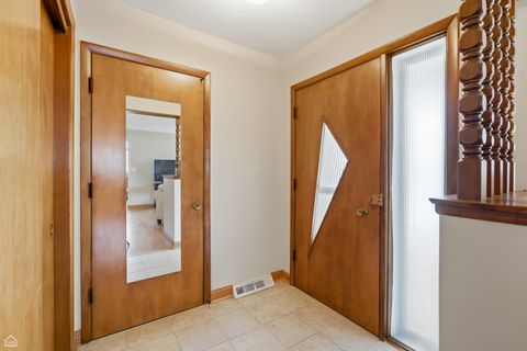 Tiny photo for 701 Preston Lane, Schaumburg, IL 60193 (MLS # 12583510)