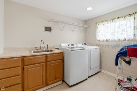 Tiny photo for 701 Preston Lane, Schaumburg, IL 60193 (MLS # 12583510)