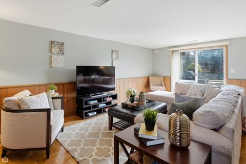 Tiny photo for 701 Preston Lane, Schaumburg, IL 60193 (MLS # 12583510)