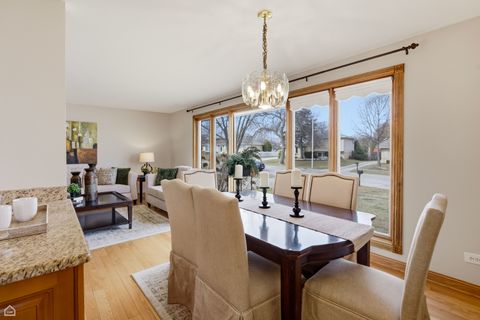 Tiny photo for 701 Preston Lane, Schaumburg, IL 60193 (MLS # 12583510)