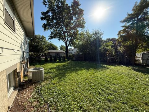 Tiny photo for 340 N Illinois Avenue, Glenwood, IL 60425 (MLS # 12484479)