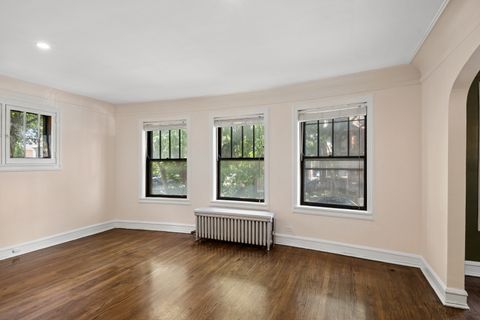 Tiny photo for 1215 W GRANVILLE Avenue #1A, Chicago, IL 60660 (MLS # 12693874)