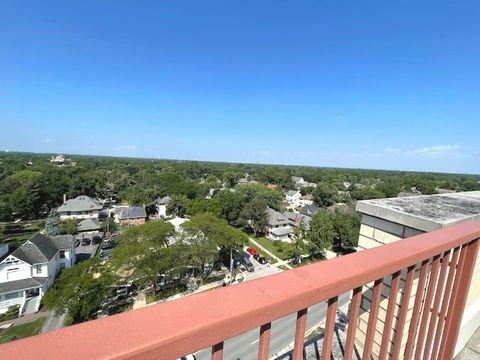 Tiny photo for 141 N La Grange Road #504, La Grange, IL 60525 (MLS # 12432697)