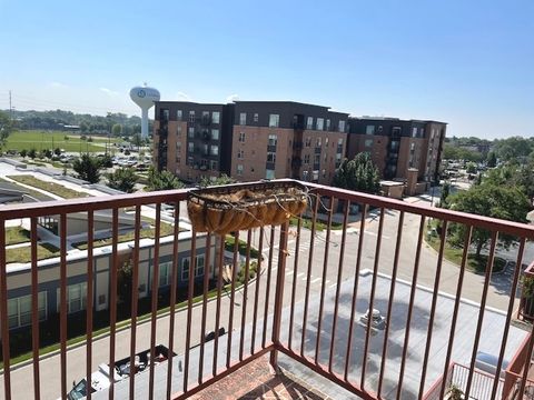 Tiny photo for 141 N La Grange Road #504, La Grange, IL 60525 (MLS # 12432697)