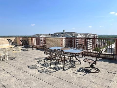 Tiny photo for 141 N La Grange Road #504, La Grange, IL 60525 (MLS # 12432697)