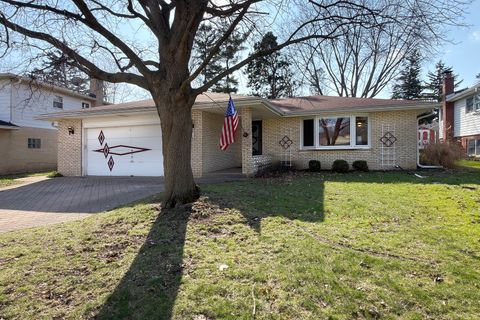 914 S Robert Drive Mount Prospect IL 60056