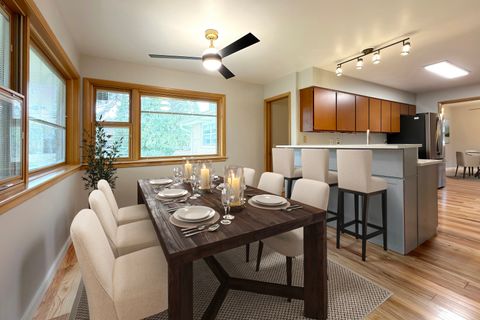 Tiny photo for 914 S Robert Drive, Mount Prospect, IL 60056 (MLS # 12596317)