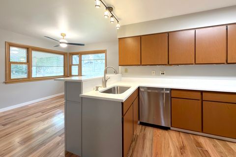 Tiny photo for 914 S Robert Drive, Mount Prospect, IL 60056 (MLS # 12596317)