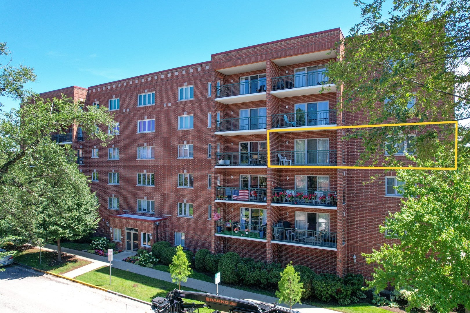 1325 PERRY Street 402