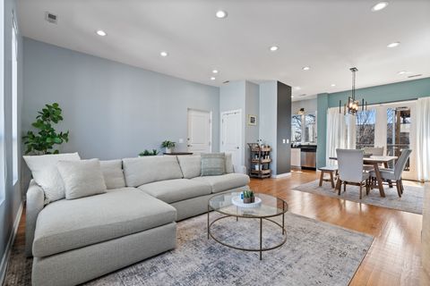 Tiny photo for 2065 N Kedzie Avenue #328, Chicago, IL 60647 (MLS # 12606726)