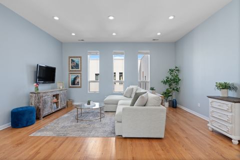 Tiny photo for 2065 N Kedzie Avenue #328, Chicago, IL 60647 (MLS # 12606726)