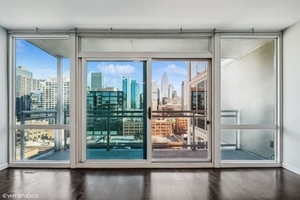 757 N Orleans Street 1505