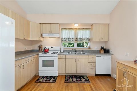 Tiny photo for 9770 Ivanhoe Avenue, Schiller Park, IL 60176 (MLS # 12481142)