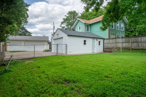 Tiny photo for 630 W Lombard Street, Davenport, IA 52803 (MLS # 12696899)