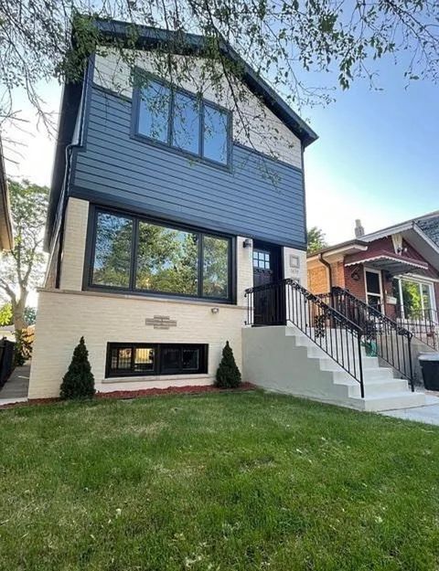 Tiny photo for 1638 N Hamlin Avenue, Chicago, IL 60647 (MLS # 12629223)