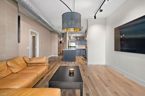 Tiny photo for 3260 N Clark Street #508, Chicago, IL 60657 (MLS # 12627718)