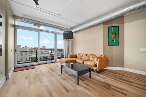Tiny photo for 3260 N Clark Street #508, Chicago, IL 60657 (MLS # 12627718)