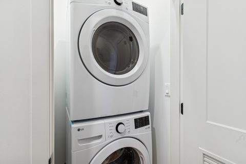 Tiny photo for 4208 S Calumet Avenue #101, Chicago, IL 60653 (MLS # 12553965)