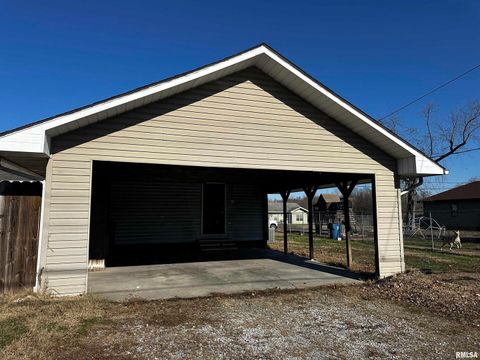 Tiny photo for 1102 Bailey Lane, Benton, IL 62812 (MLS # EB460784)