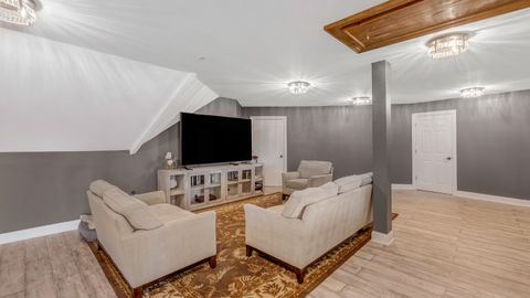 Tiny photo for 137 Singletree Road, Orland Park, IL 60467 (MLS # 12488716)