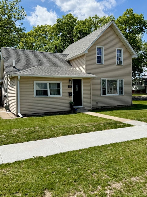 Photo of 600 Avenue A Avenue, Rock Falls, IL 61071 (MLS # 12648074)