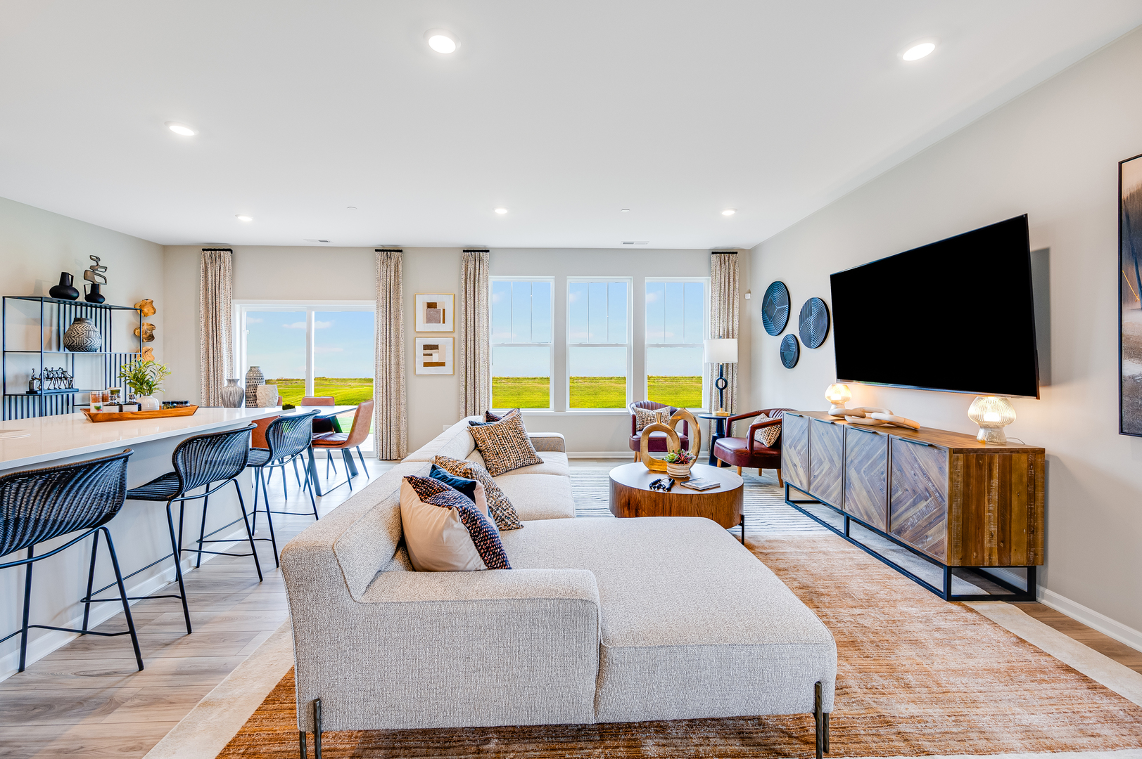 4104 Meadowridge Road